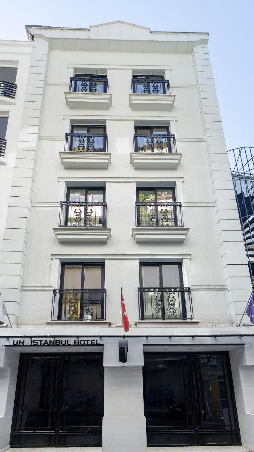 Uk Hotel Istanboel Buitenkant foto